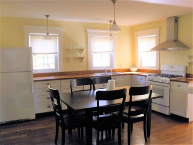 129 Constitution St unit 1, Bristol, RI 02809 - photo 6