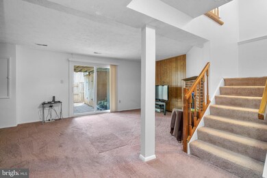 19235 Misty Meadow Terrace, Germantown, MD 20874 - photo 6