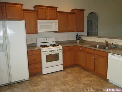 9257 S 256th Ave E, Broken Arrow, OK 74014 - photo 2