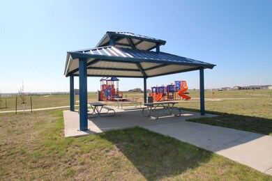 82 Mulberry Loop unit 84 Mulberry Loop NE, Minot, ND 58703 - photo 7