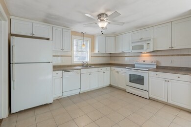 42 Mildred Rd, Brockton, MA 02302 - photo 4