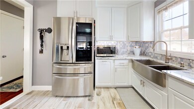 8 Campeau St, Woonsocket, RI 02895 - photo 4