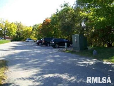 4425 Welcome Way unit A / B, Davenport, IA 52806 - photo 5