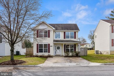 8415 Locust Grove Dr, Laurel, MD 20707 - photo 2