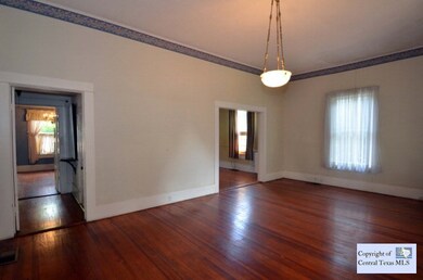 1016 W San Antonio St, San Marcos, TX 78666 - photo 2