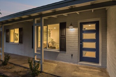 5707 N 13th Pl-4