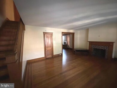 1402 Linden St, Reading, PA 19604 - photo 3