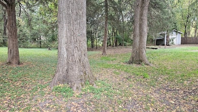 5920 Hodgson shed.jpg