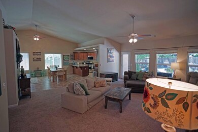 6896 E Andrews Ave, Fresno, CA 93727 - photo 7