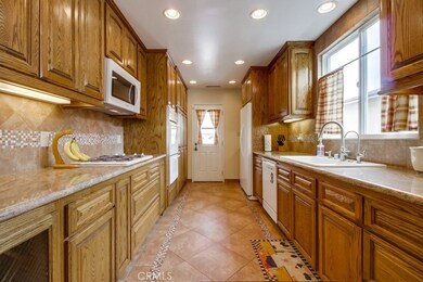 3217 Eckleson St, Lakewood, CA 90712 - photo 6