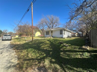1103 S State St, Decatur, TX 76234 - photo 2