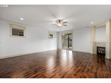 8826 SW Spruce St, Portland, OR 97223 - photo 7