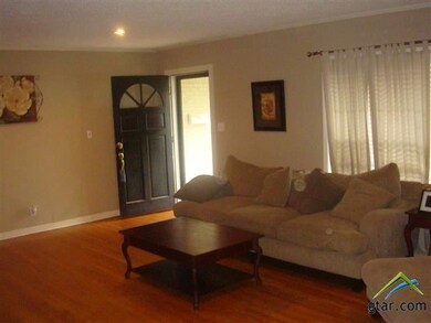 1303 Graham Dr, Tyler, TX 75701 - photo 3