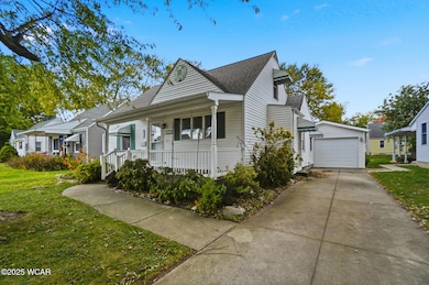 676 Cortlandt Ave, Lima, OH 45801 - photo 2