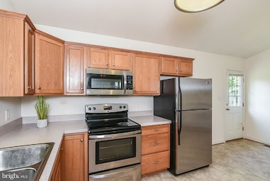 492 Rolando Dr, Colonial Beach, VA 22443 - photo 5