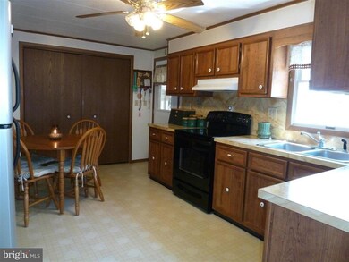 12561 Indian Springs Rd, Clear Spring, MD 21722 - photo 3