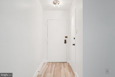 Hunting Creek Club unit 111, Alexandria, VA 22303 - photo 4