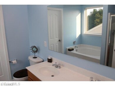 Master Bath/Spa.