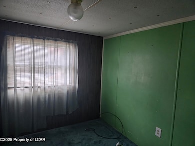 4 Quiet Cove, Jenkins Township, PA 18640 - photo 6