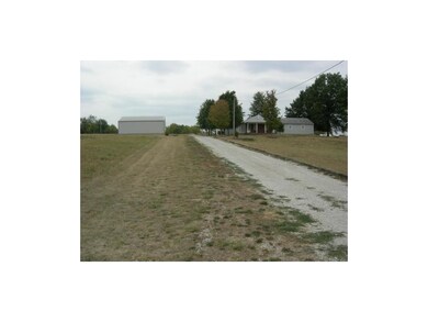 22885 W 199th St, Spring Hill, KS 66083 - photo 3