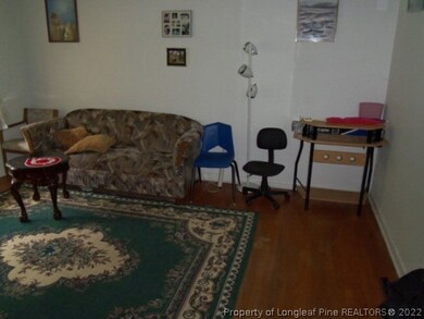 105 S Evergreen Ave, Siler City, NC 27344 - photo 5