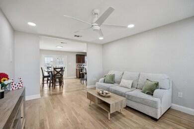 4106 Mehalia Dr, Dallas, TX 75241 - photo 4