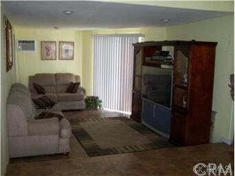 14807 Iris Dr, Fontana, CA 92335 - photo 5