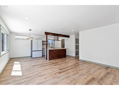 830 Larch St, Eugene, OR 97405 - photo 5