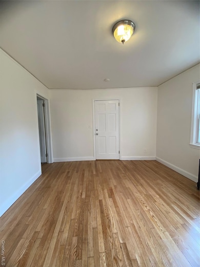 2 George St unit A, Glen Cove, NY 11542 - photo 3