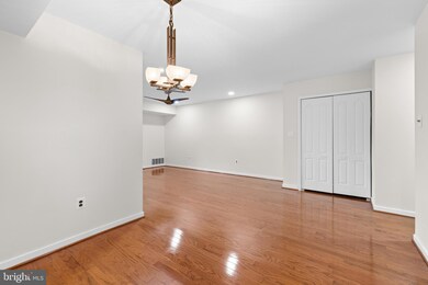 427 00 Shawmont Ave unit C, Philadelphia, PA 19128 - photo 6