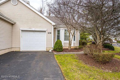 106 Aspen Ln Freehold NJ 07728-small-002