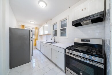 15 Stegman Ct, Jersey City, NJ 07305 - photo 6