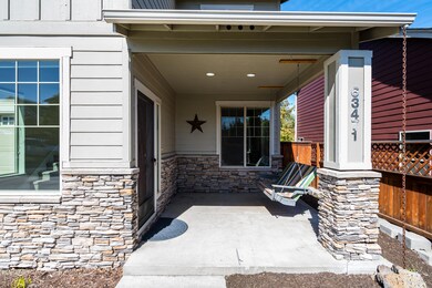 63471 Stacy Ln, Bend, OR 97701 - photo 4