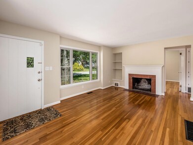 2570 Mount Holyoke Rd, Columbus, OH 43221 - photo 5