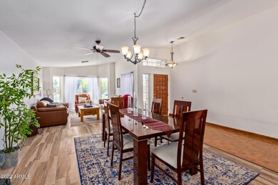 8113 S Los Feliz Dr, Tempe, AZ 85284 - photo 3