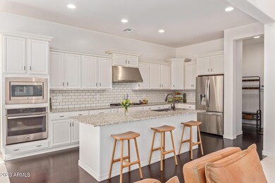 deluxe open kitchen