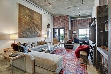 1111 Studewood St unit 403, Houston, TX 77008 - photo 2