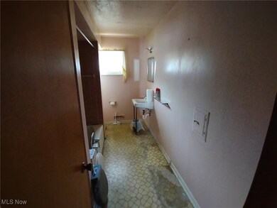 7736 Mapleway Dr, Olmsted Falls, OH 44138 - photo 7