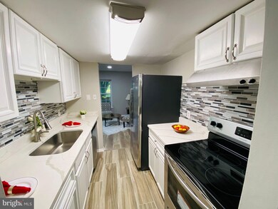 8756 Tamar Dr, Columbia, MD 21045 - photo 5