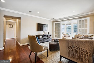 4191 S Four Mile Run Dr unit 202, Arlington, VA 22204 - photo 2