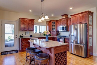 33-930 Buck Point Street-33