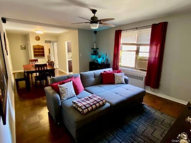 Northridge Section III unit 106, East Elmhurst, NY 11369 - photo 3