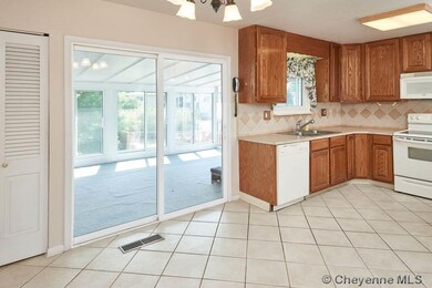 4525 E 11th St, Cheyenne, WY 82001 - photo 4