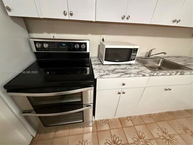 6765 SW 19th St unit Back, Miami, FL 33155 - photo 2