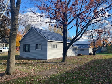 202 E Rutherford St, Ogilvie, MN 56358 - photo 6