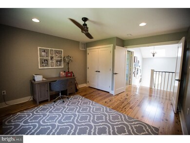 911 Saint Andrews Dr, Malvern, PA 19355 - photo 2