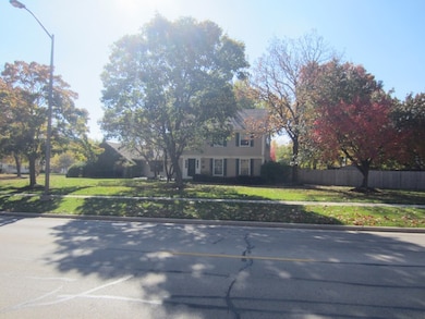 1214 Pine St, Batavia, IL 60510 - photo 2