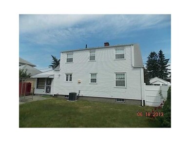 15 Halliday St, Pawtucket, RI 02861 - photo 2