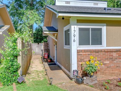 1796 Dax Ct unit A, Tallahassee, FL 32308 - photo 2