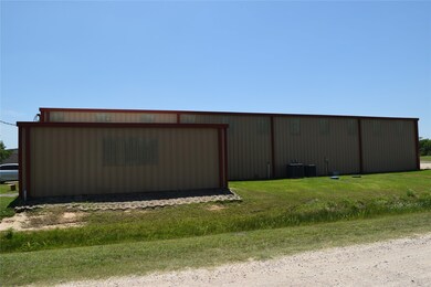 8802 Belcher Rd, Manvel, TX 77578 - photo 4